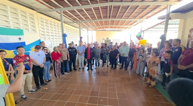 Alcalde Edgar Labarca acompaña la entrega a 32 nuevos emprendedores en San Rafael de El Moján