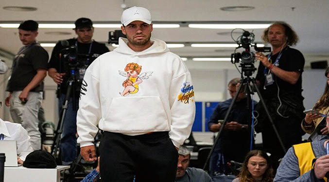 Alcaraz se retira del Torneo de Godó por una lesión en la muñeca