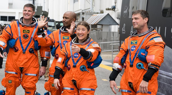 Tripulación de Artemis II verá un eclipse solar total durante el sobrevuelo lunar