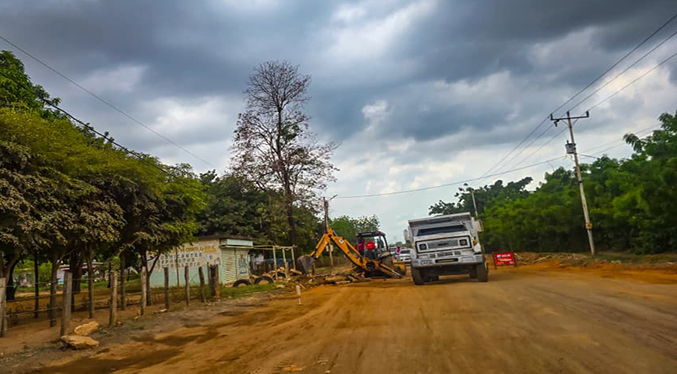 Plan Estadal de Asfaltado inicia rehabilitación de 11 kilómetros de la carretera La Curva-La Concepción
