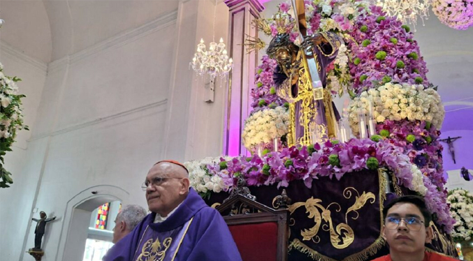 Cardenal Porras pide al Nazareno de San Pablo por la paz de Venezuela