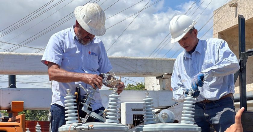 Más de 18 mil zulianos son beneficiados con instalación de transformadores