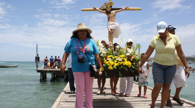 Cristo del Buen Viaje en camino a su festividad