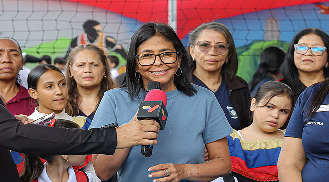 Delcy Rodríguez pide acceso a los fondos de Venezuela a la directora del FMI