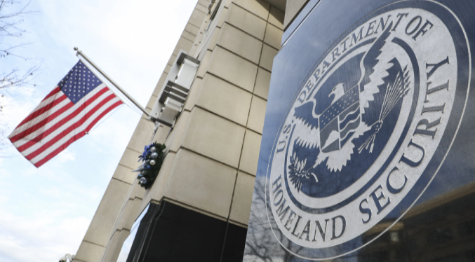 Cámara baja de EEUU aprueba reabrir parcialmente el Departamento de Seguridad Nacional