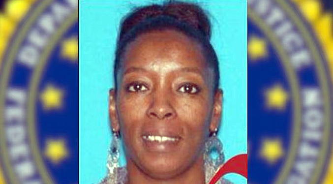 Detienen a una de las mujeres más buscadas por el FBI tras seis años prófuga en EEUU