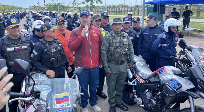 Gobernador Caldera entrega 110 motocicletas a cuerpos de seguridad: 10 de ellas a LUZ