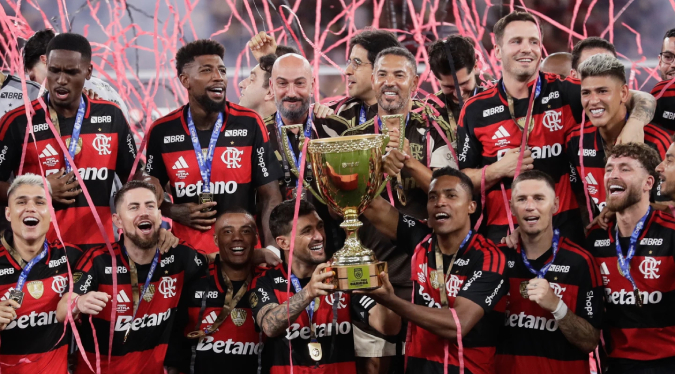 Flamengo comienza defensa del título en una Libertadores con favoritismo brasileño