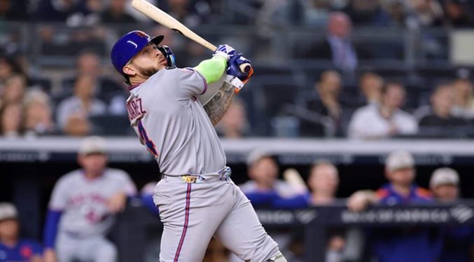 Francisco Álvarez, puro poder al bate