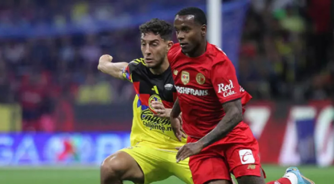 El Toluca denuncia actos de racismo contra el brasileño Helinho en el fútbol mexicano