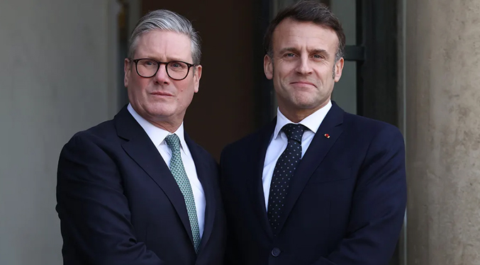 Macron y Starmer copresiden cita para impulsar «tercera vía» para abrir estrecho de Ormuz