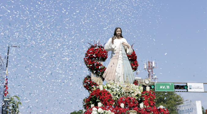 Bajo el Foco de la Misericordia: Una jornada de oración y unión en las calles zulianas (+Fotos)