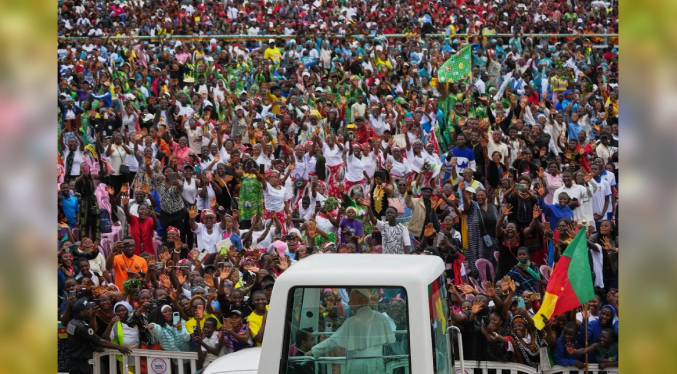 El papa León XIV continúa en Angola su maratónica gira africana