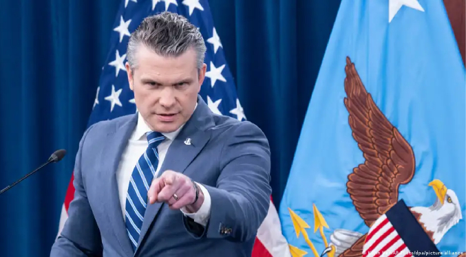 Hegseth: «El bloqueo del estrecho de Ormuz se vuelve global»