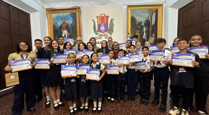 Zulia premia la excelencia tecnológica en el Torneo Nacional de Robótica Kurios 2026