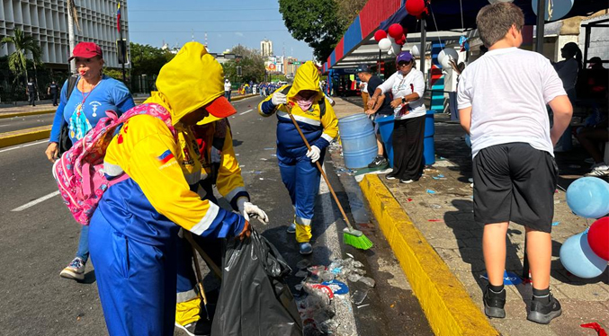 Con más de 500 salserines, la Alcaldía de Maracaibo limpió la ruta de Jesús de la Divina Misericordia