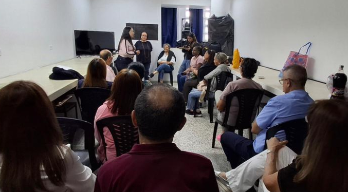 Finaliza I edición del taller de fotografía para adultos mayores del Zulia