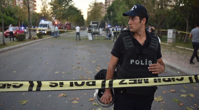 Al menos 16 heridos en un tiroteo indiscriminado en una escuela de secundaria turca
