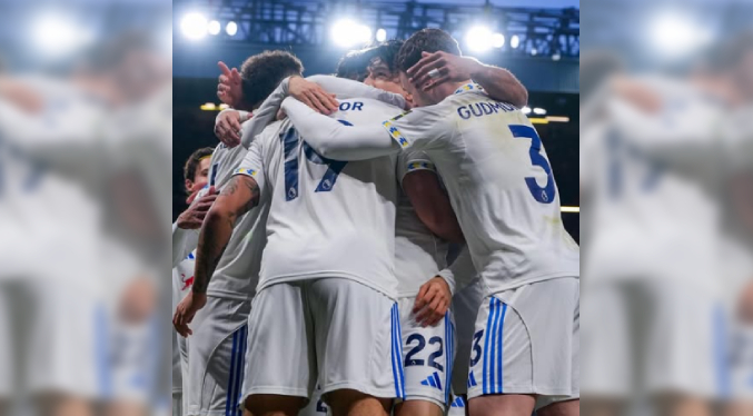 Leeds consigue su primera victoria en la liga en 45 años en Old Trafford al vencer 2-1 al United