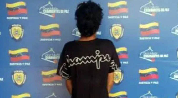 Joven confiesa a su madre que mató a un amigo y ella lo entrega a la Policía