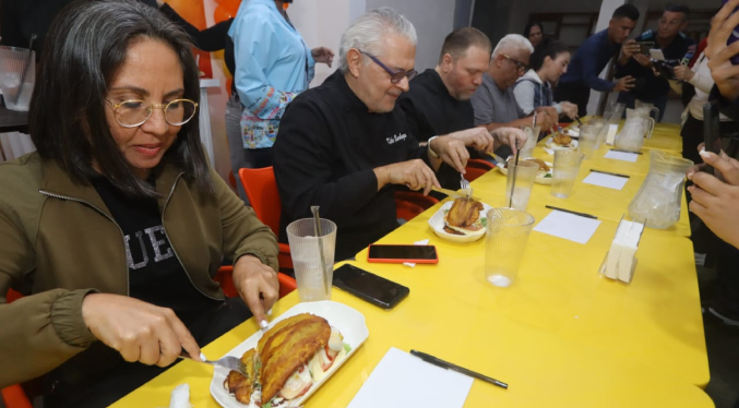 Inicia la ruta gastronómica en busca del mejor patacón de Maracaibo