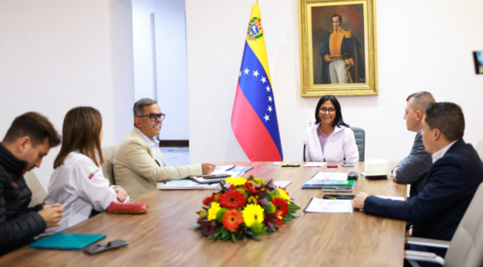 Presidenta Delcy Rodríguez analiza con Equipo de Aguas acciones para fortalecer este servicio