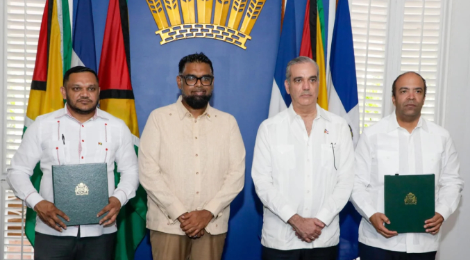 República Dominicana y Guyana firman acuerdo para explorar bloque petrolero