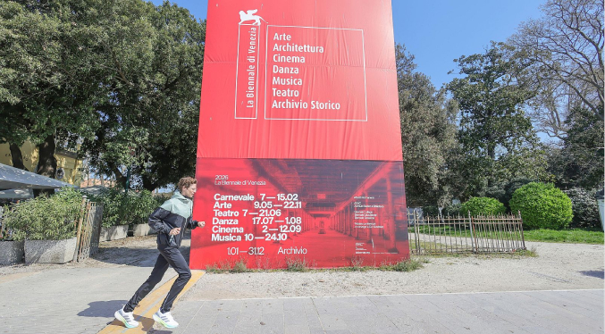 Dimite el jurado de la Bienal de Venecia por una polémica sobre Rusia