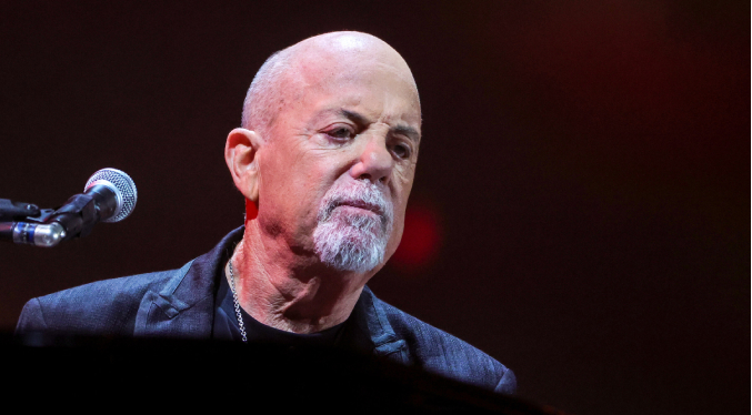 Billy Joel advierte a productores que no aprueba su película autobiográfica