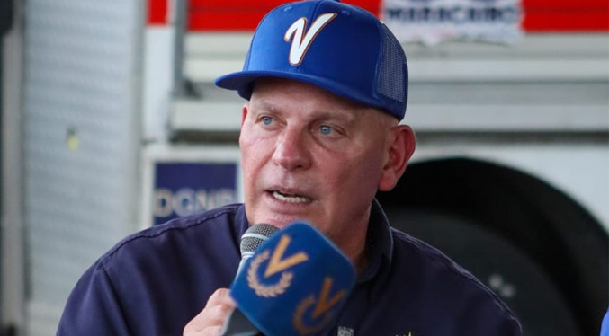 Di Martino: “En mes y medio llegan las dos esculturas en homenaje a Luis Aparicio»