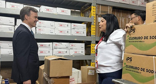 Encargado de Negocios comprueba presencia de suministros médicos procedentes de EEUU en hospitales de Caracas