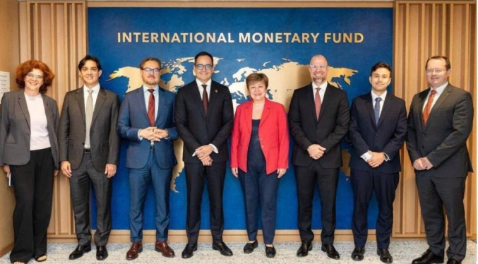Delegación venezolana se reúne con autoridades del FMI en Washington