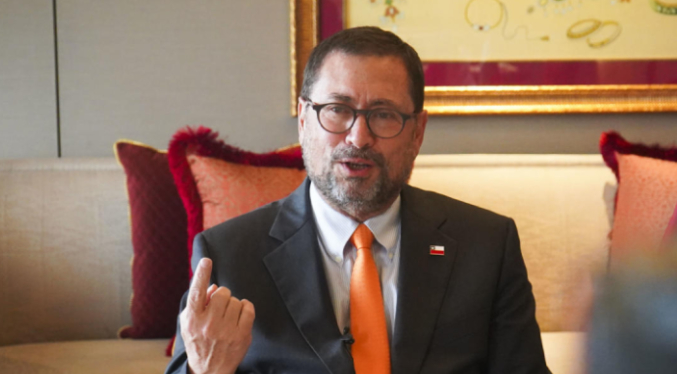 Canciller de Chile afirma que el restablecimiento de servicios consulares con nuestro país es su prioridad