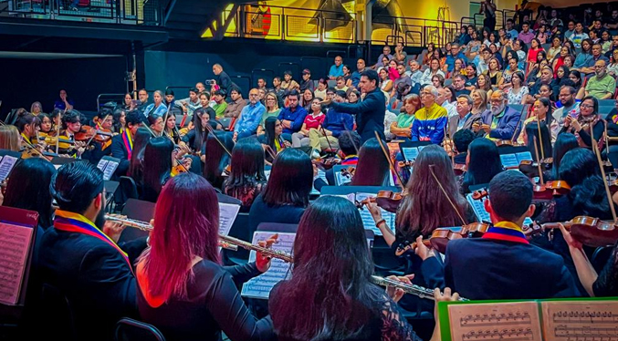 Gobernación del Zulia ofrece concierto de gala en el CAMLB con la Sinfónica de la COL