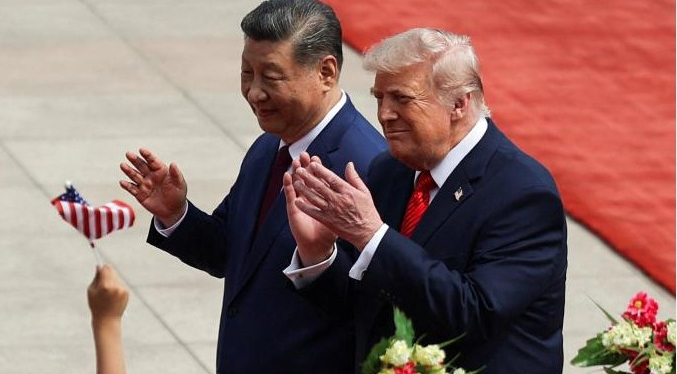 Trump se olvida de la guerra comercial para hacer negocios con China