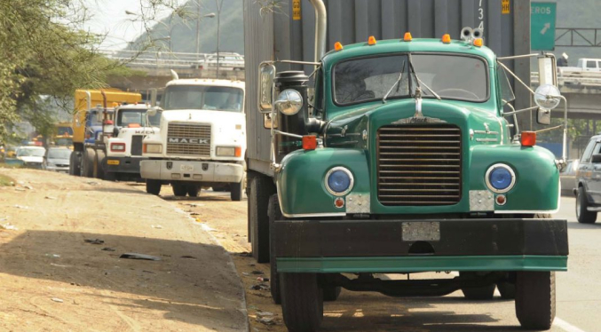 Transportistas de carga pesada denuncian cobro irregular del gasoil en Carabobo