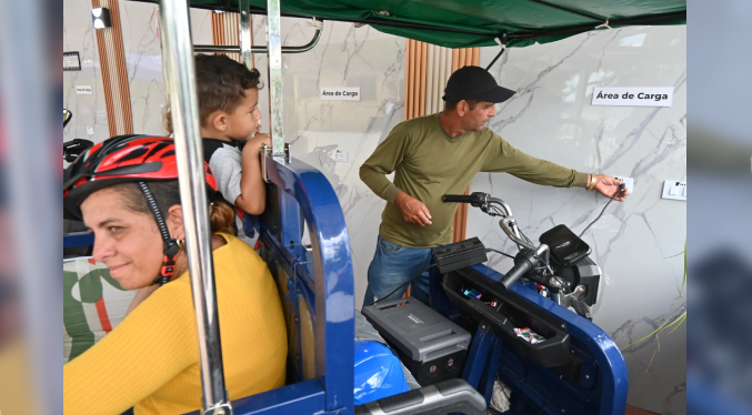 Primera estación de energía solar facilita la vida en una Cuba aquejada por la crisis energética