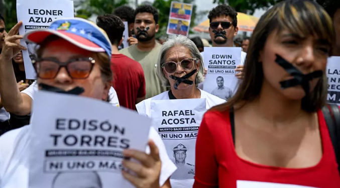 Activistas de DDHH protestan en Venezuela por la muerte de presos bajo custodia del Estado