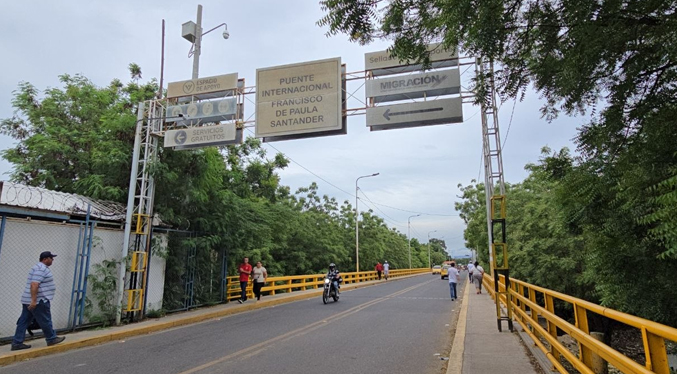 Venezuela informa sobre el cierre total de puente fronterizo con Colombia durante 15 días
