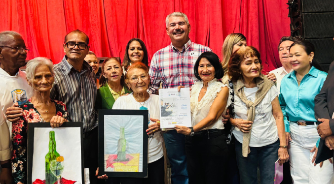 Gobernación del Zulia celebra al Adulto Mayor con exposición y entrega de reconocimientos en el Lía Bermúdez