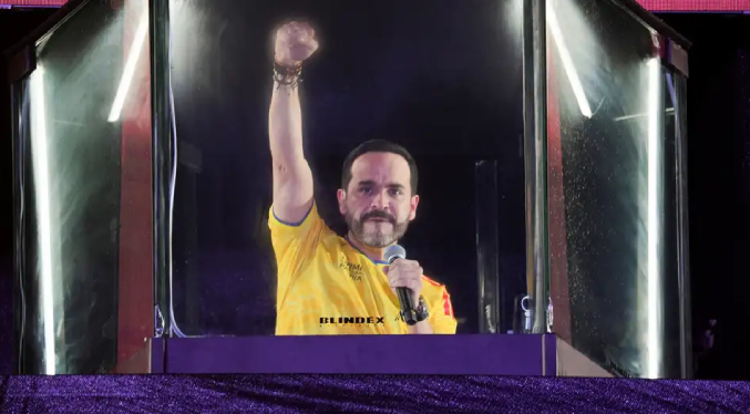 De la Espriella celebra inicio de «nueva era» en Colombia