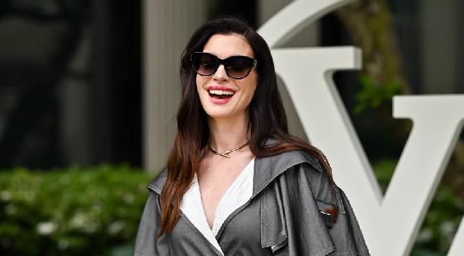 Ann Hathaway anuncia en RRSS el embarazo de su tercer hijo