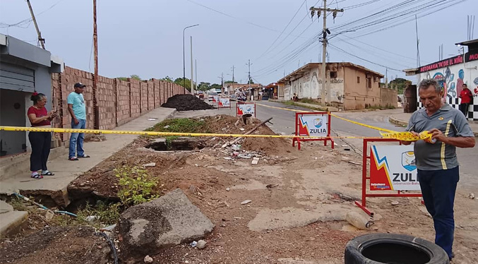 Gobernación del Zulia sustituye colectores y repara red de agua potable en Cañada Honda