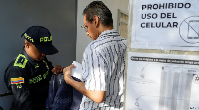 Colombia: Comienza balotaje de las elecciones presidenciales