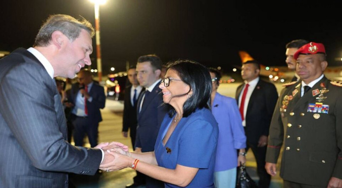 Delcy Rodríguez continúa la gira diplomática en Estambul