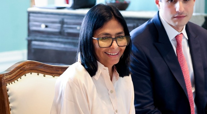 Delcy Rodríguez dice que regresa con «proyectos» tras visitar la India y Turquía
