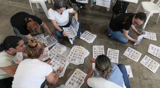 Escrutinio electoral en Colombia llega al 99,98 % y coincide con resultados del conteo preliminar
