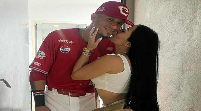 Gorkys Hernández confirma la muerte de su esposa por los terremotos en La Guaira