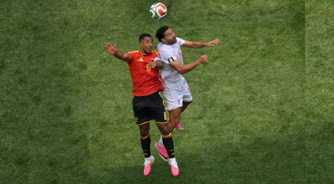 Irán empata 0-0 con Bélgica, que terminó con 10 hombres, en el Mundial