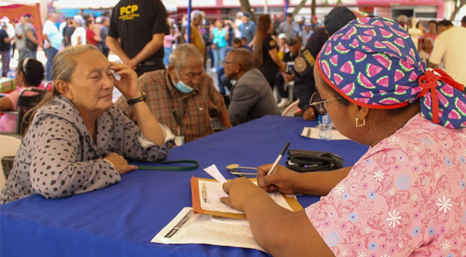Atienden a jubilados y pensionados de la Alcaldía de Maracaibo con jornada integral